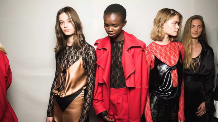 Небольшое фантазийное дефиле праздничных тканей от TextilePro